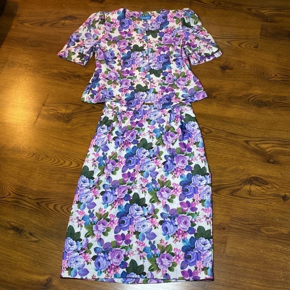 🌷EXPRESS Plus🌷 Vintage Floral Skirt & Top Casual Suit Set